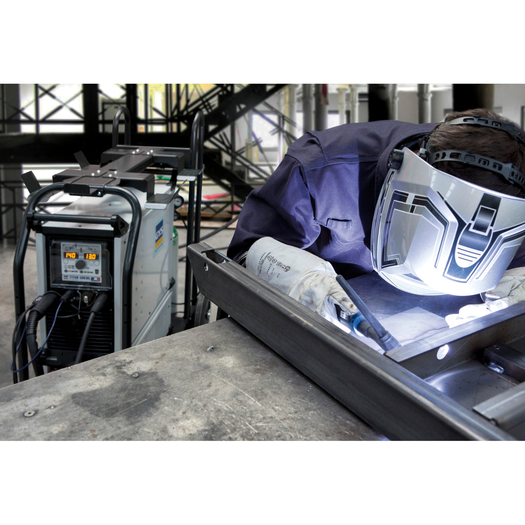 GYS TIG TITAN 400 DC TRI - WIG-Schweißinverter ohne Zubehör 013520