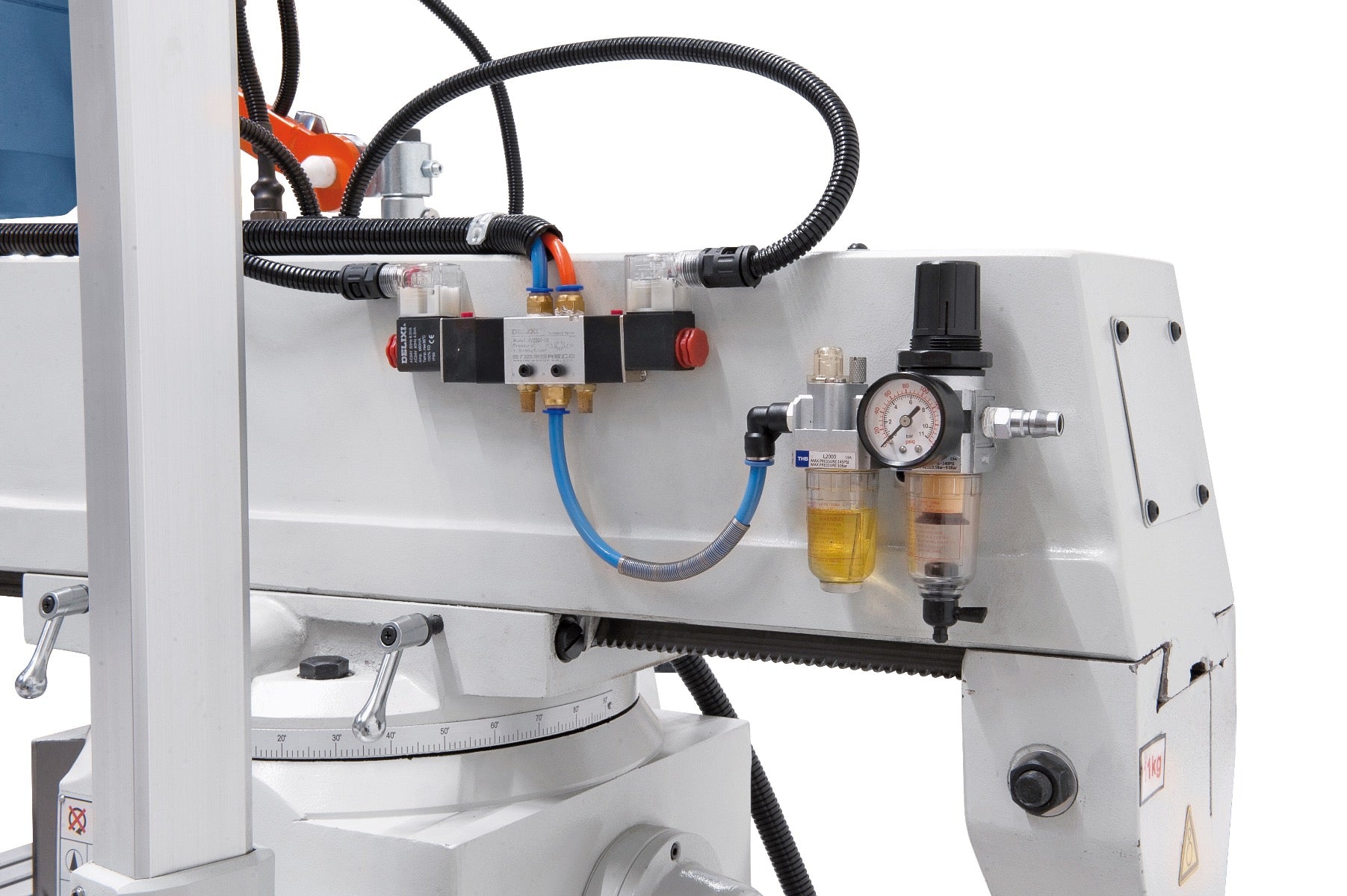 Bernardo UWF 90 V mit pneumatischer Werkzeugklemmung 02-1231XL