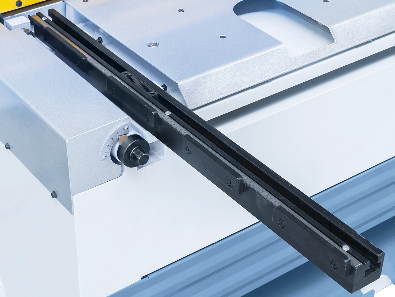 Bernardo MTR 2560 x 4 NCC 06-2057XL